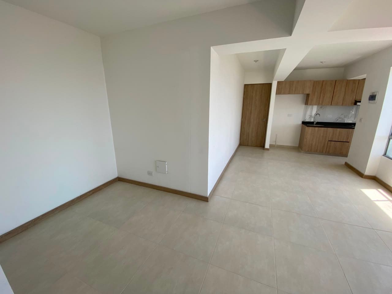 Apartamento en arriendo en Las Lomitas, Sabaneta — foto 5 de 17