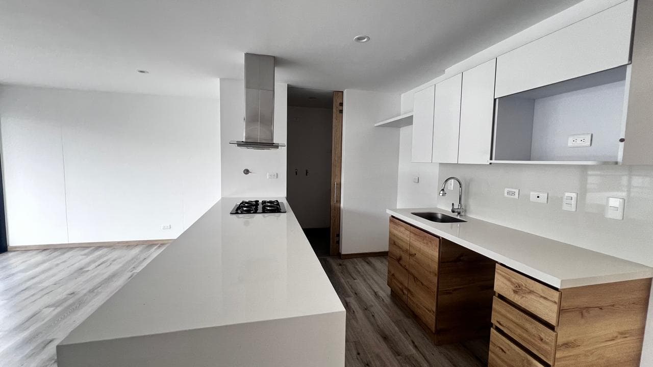 Apartamento en arriendo en Retiro — foto 2 de 20