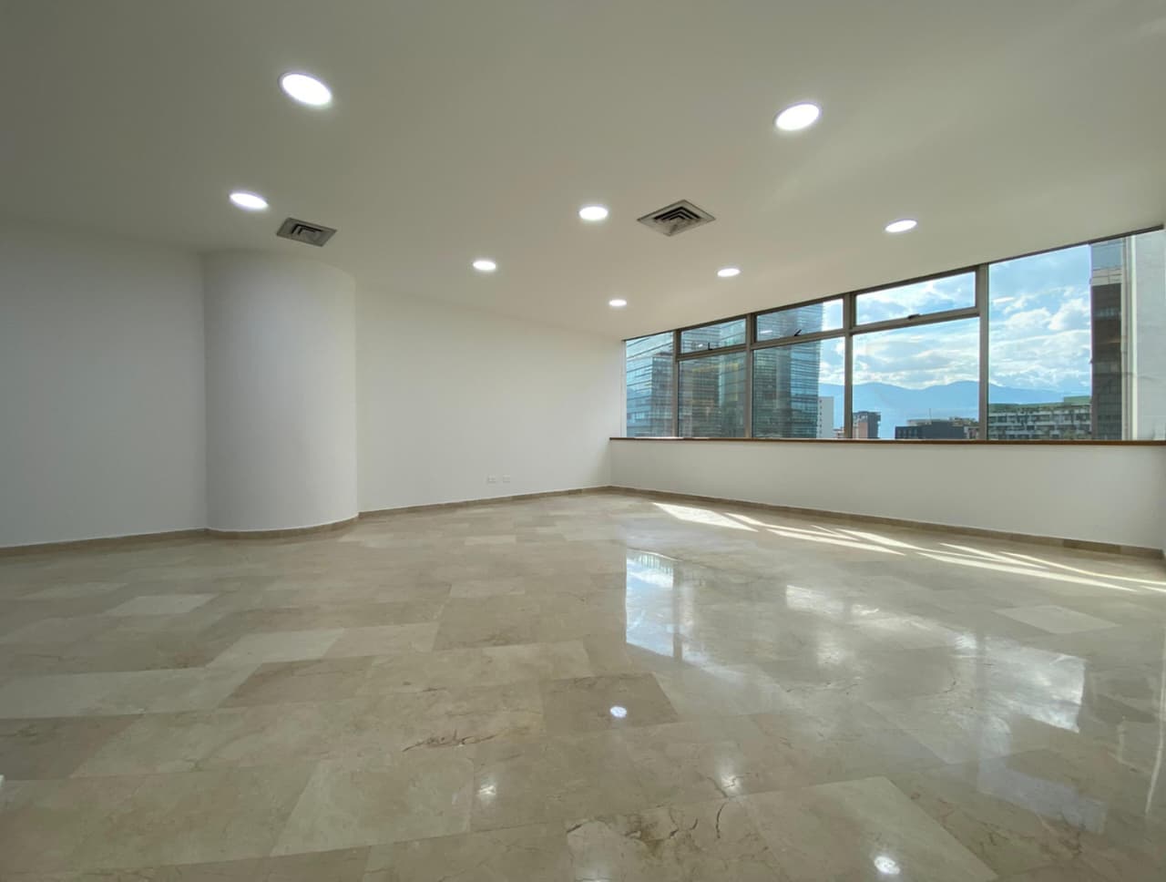 Oficina en arriendo en Astorga, Poblado, Medellín — foto 3 de 12
