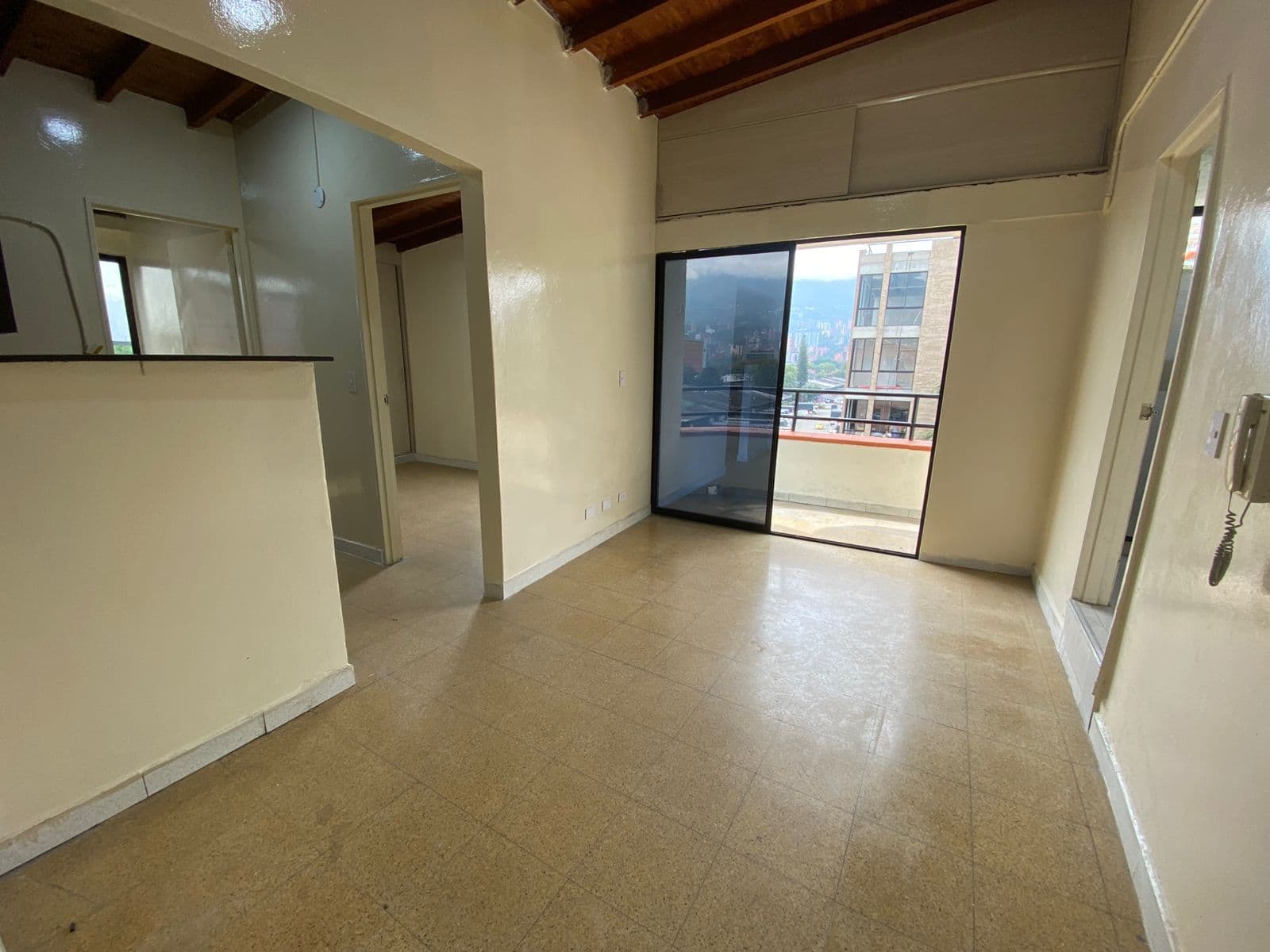 Apartamento en arriendo en Santa Maria, Itagui — foto 3 de 12