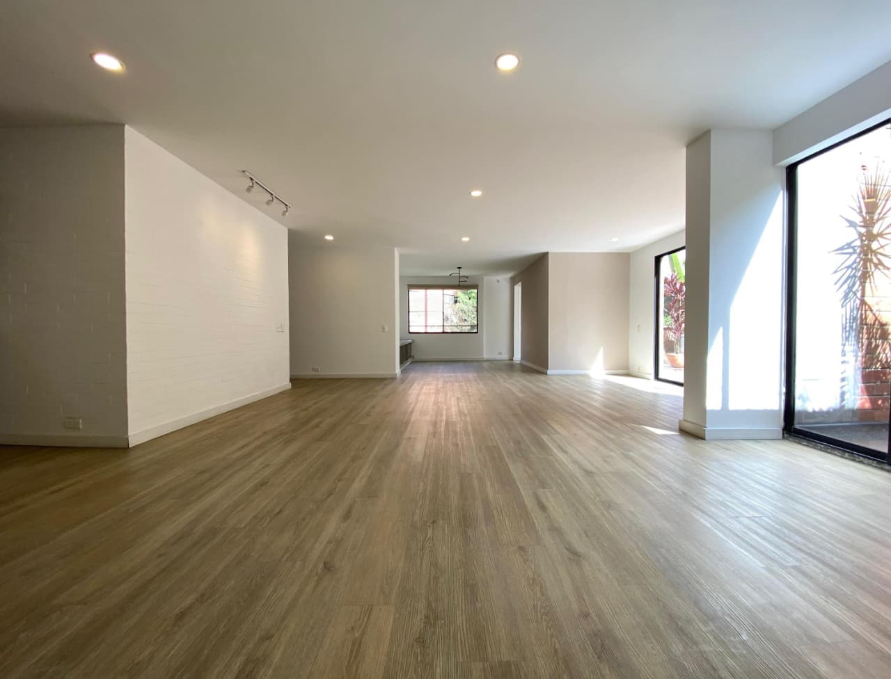 Apartamento en arriendo en La Tomatera, Poblado, Medellín — foto 3 de 20