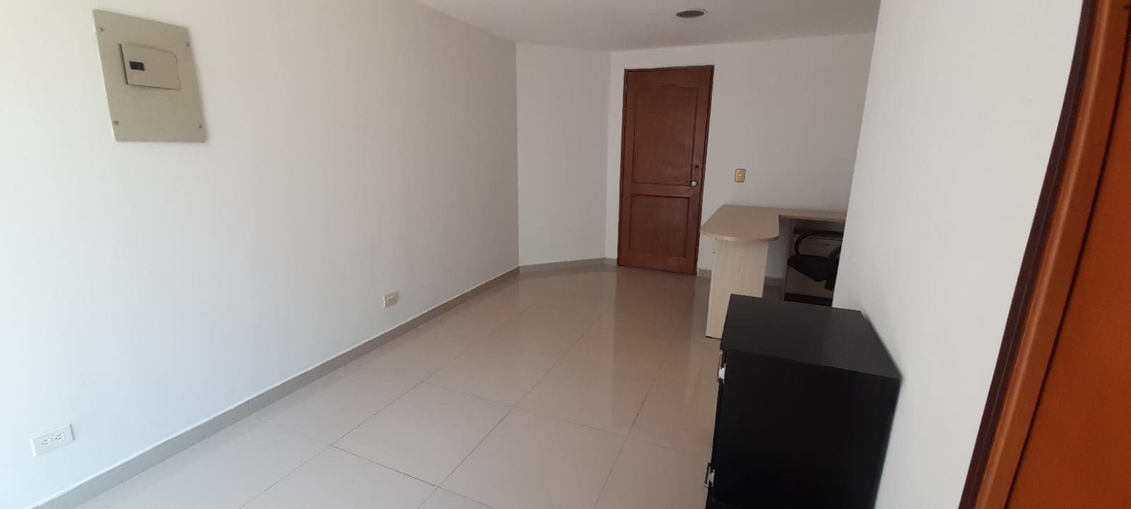 Oficina en arriendo en Niquia, Bello — foto 2 de 12