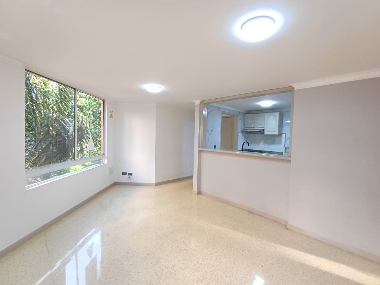 Apartamento en arriendo en Santa María De Los Ángeles, Poblado, Medellín — foto 3 de 16