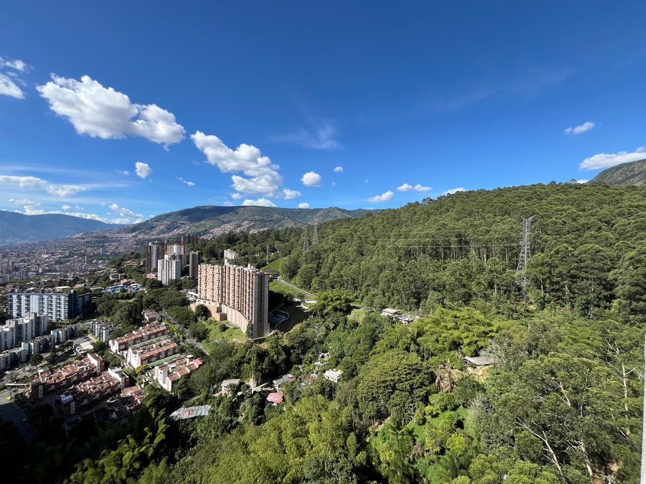 Apartamento en arriendo en Las Palmas M, Poblado, Medellín — foto 3 de 17