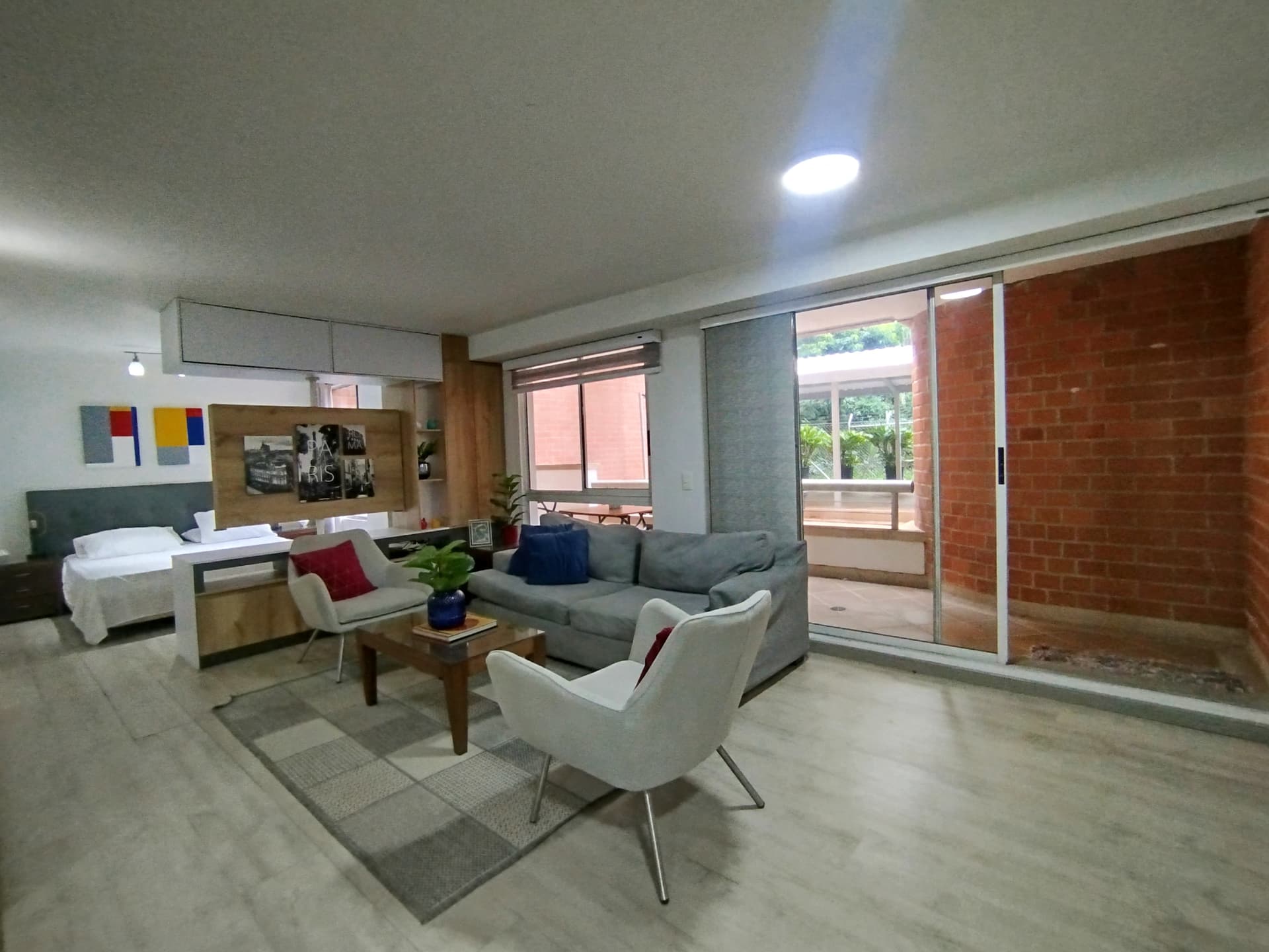 Apartamento en arriendo en La Frontera M, Poblado, Medellín — foto 1 de 20