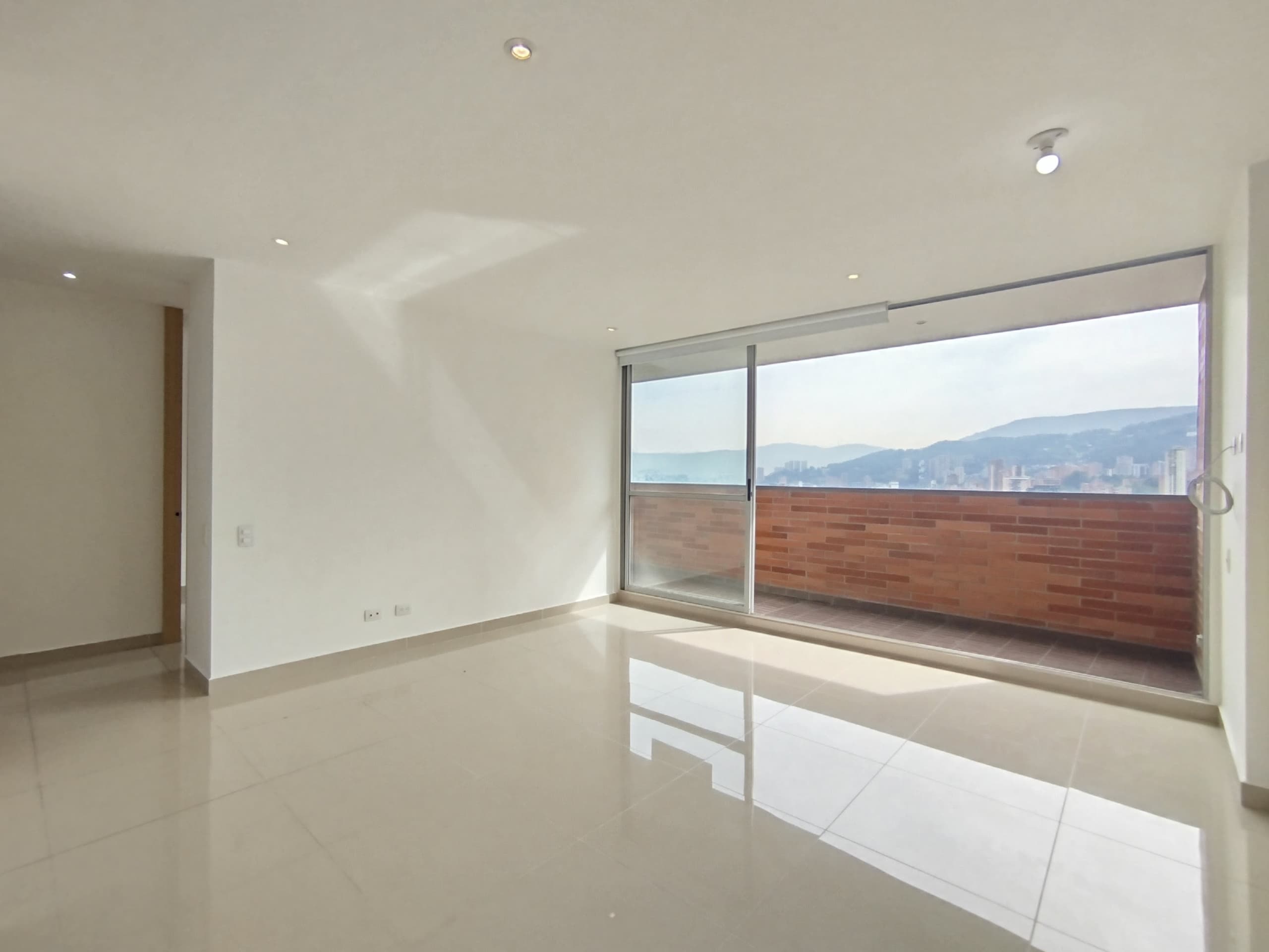 Apartamento en arriendo en Los Gonzalez, Poblado, Medellín — foto 2 de 20