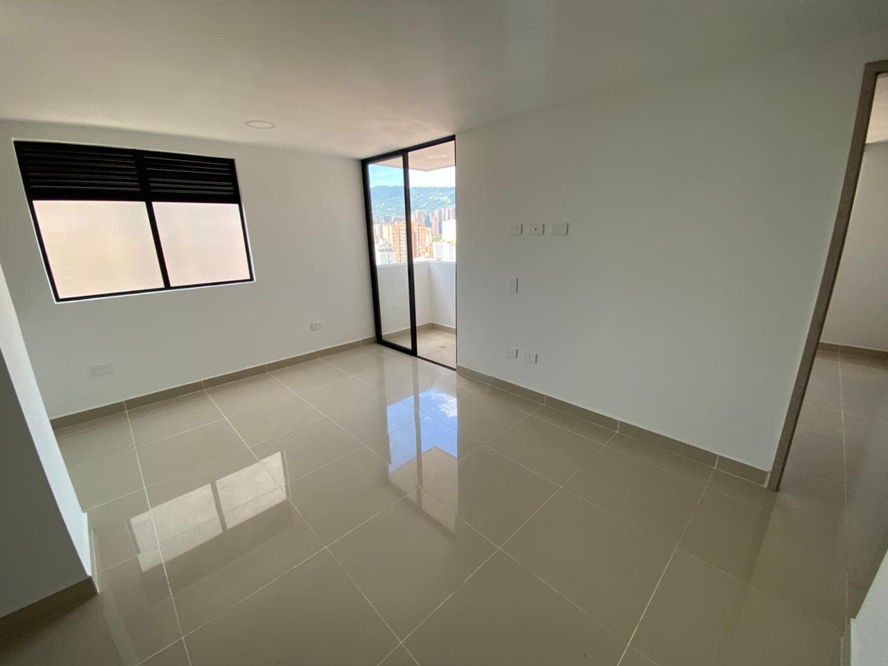Apartamento en arriendo en Calle Larga, Sabaneta — foto 3 de 19