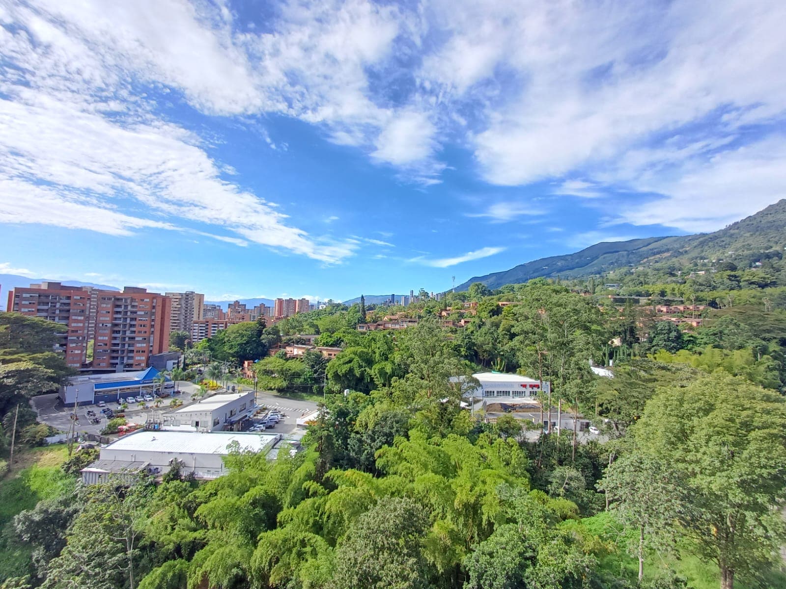 Apartamento en arriendo en El Escobero, Envigado — foto 1 de 20