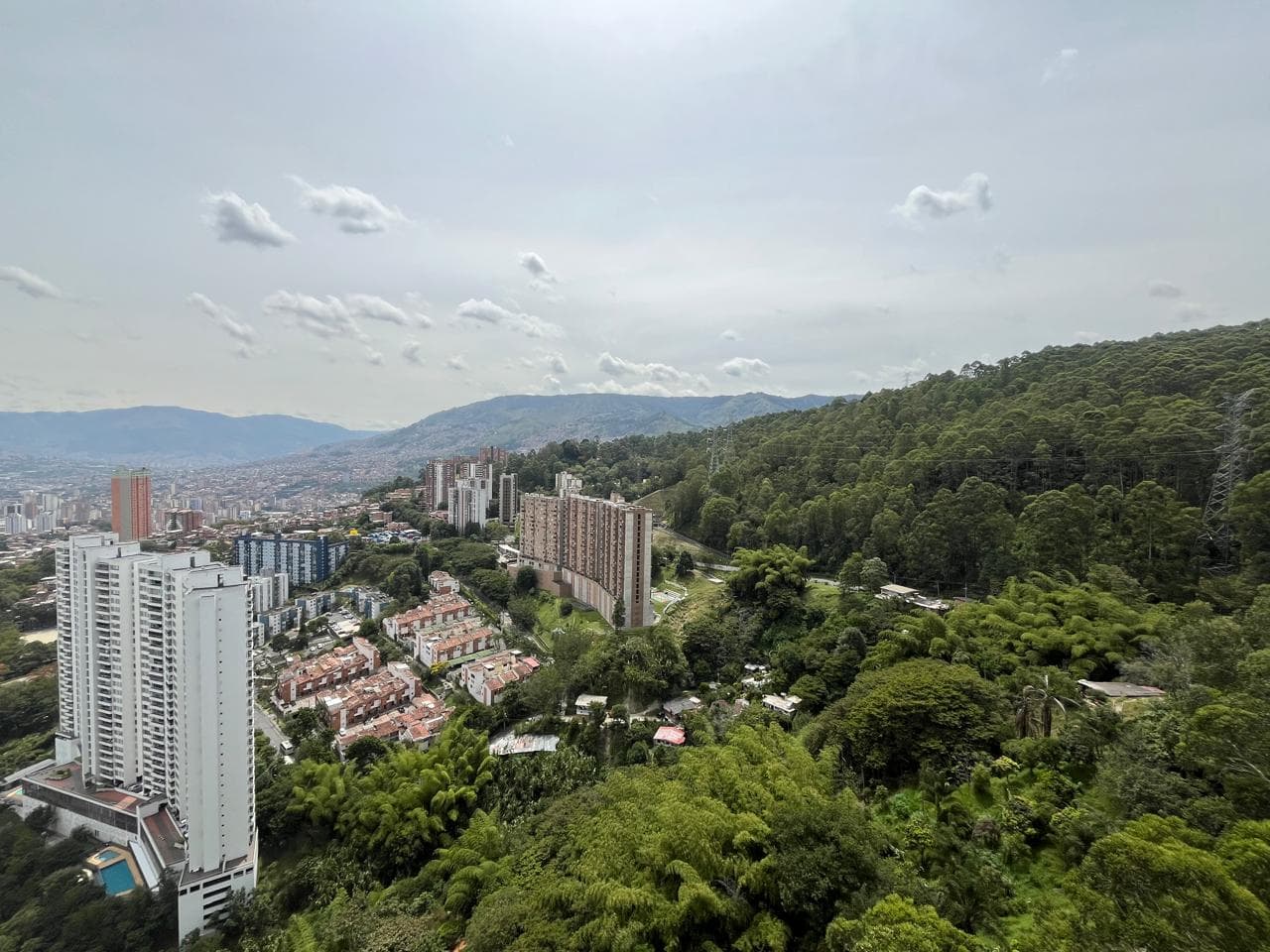 Apartamento en arriendo en Las Palmas M, Poblado, Medellín — foto 2 de 16