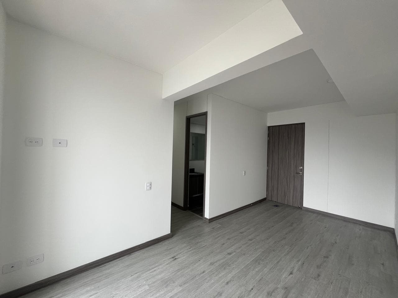 Apartamento en arriendo en Las Palmas M, Poblado, Medellín — foto 4 de 15