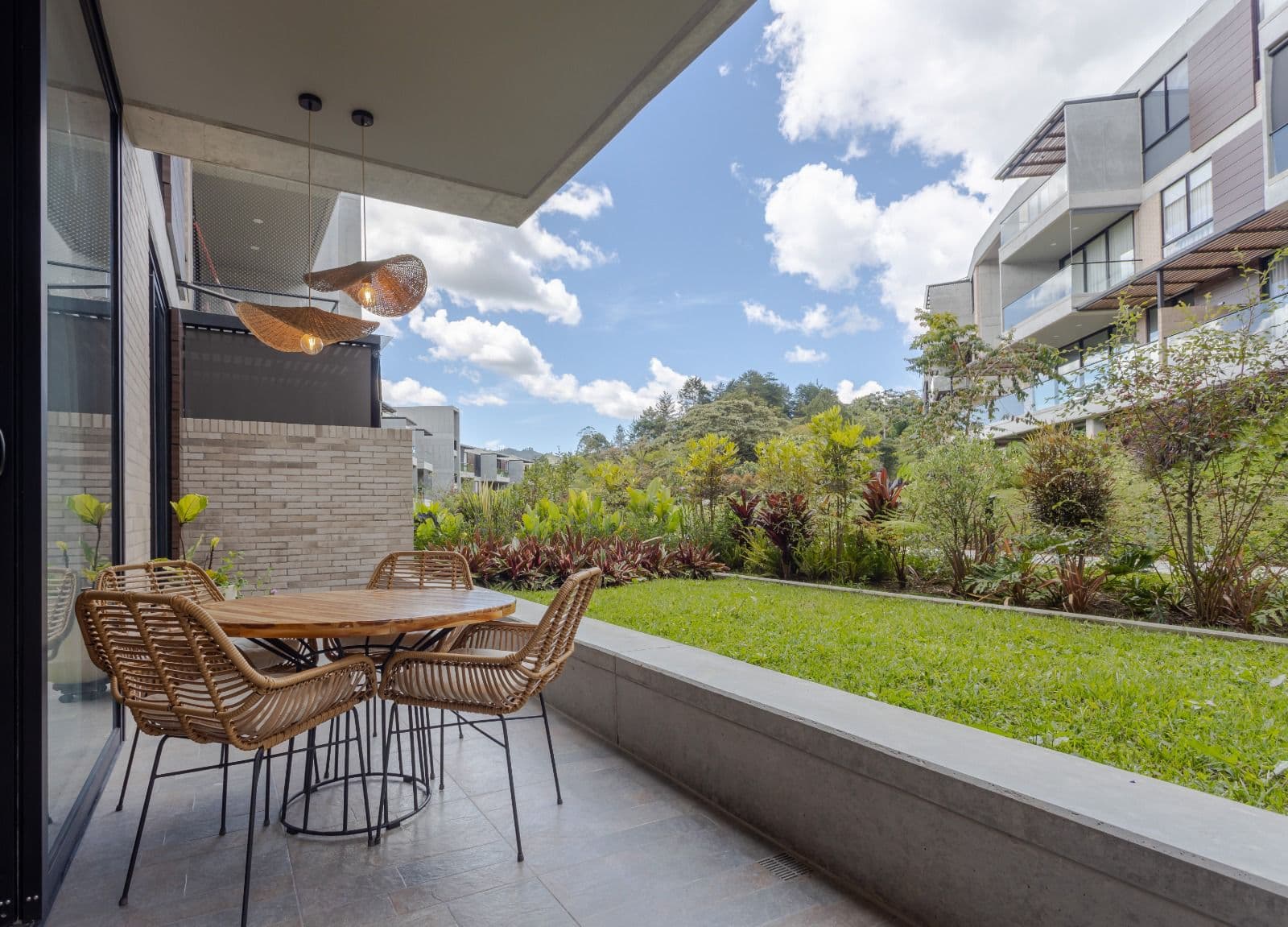Apartamento en arriendo en Retiro — foto 1 de 13