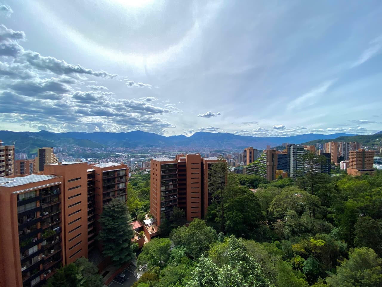Apartamento en arriendo en Transversal Superior, Poblado, Medellín — foto 1 de 20
