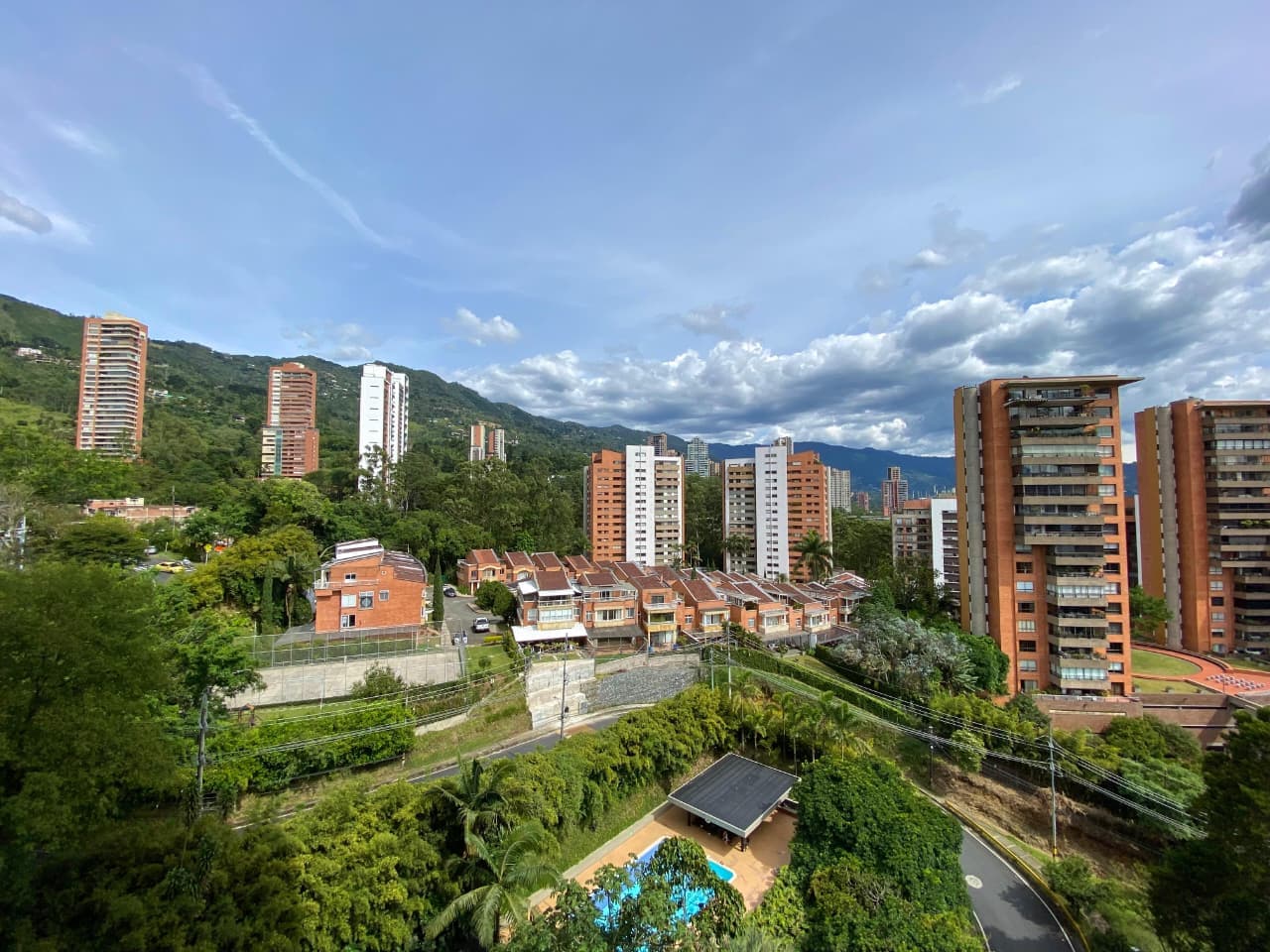 Apartamento en arriendo en Transversal Superior, Poblado, Medellín — foto 2 de 20