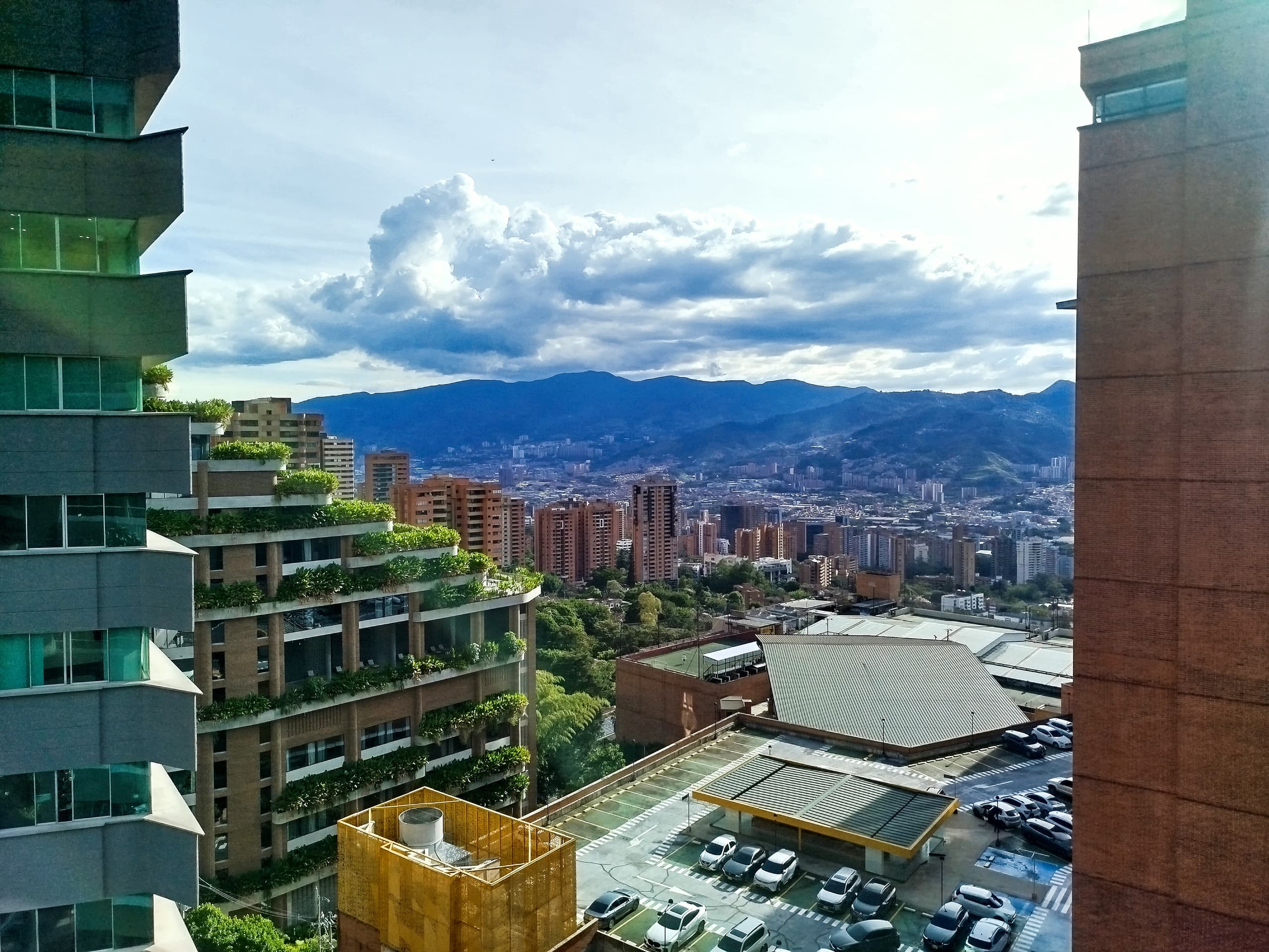 Apartamento en arriendo en Transversal Superior, Poblado, Medellín — foto 2 de 17