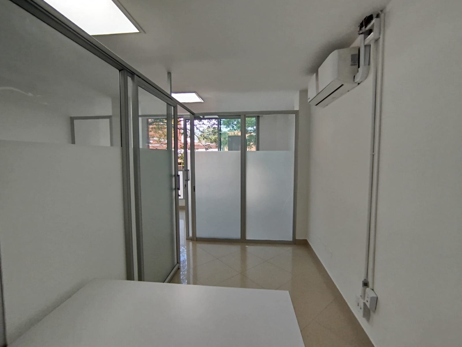 Oficina en arriendo en Estadio, Laureles, Medellín — foto 4 de 19
