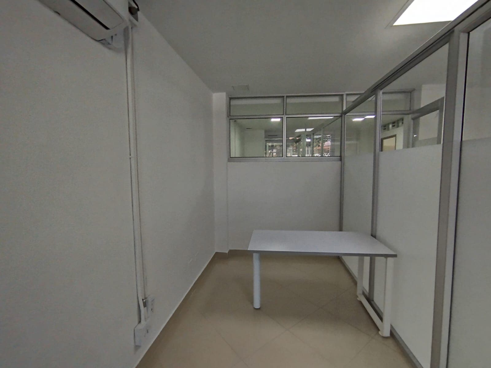 Oficina en arriendo en Estadio, Laureles, Medellín — foto 5 de 19