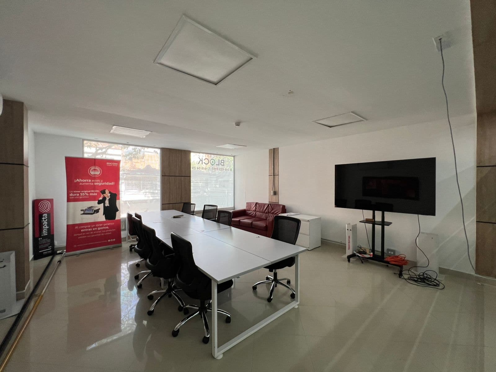 Oficina en arriendo en Estadio, Laureles, Medellín — foto 5 de 13