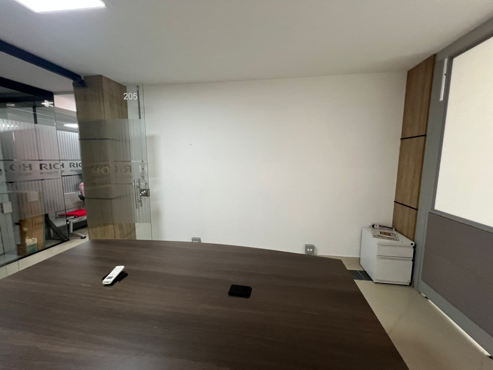 Oficina en arriendo en Estadio, Laureles, Medellín — foto 3 de 13