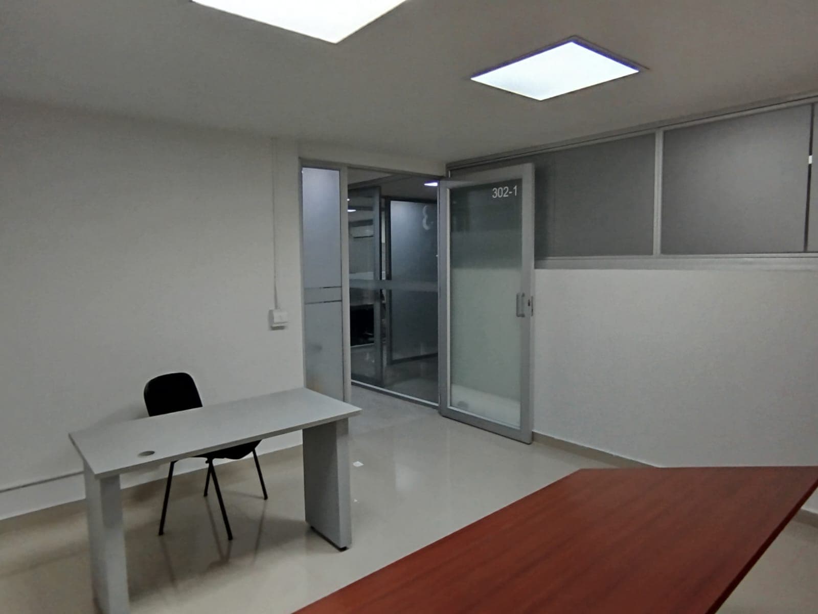 Oficina en arriendo en Estadio, Laureles, Medellín — foto 4 de 13