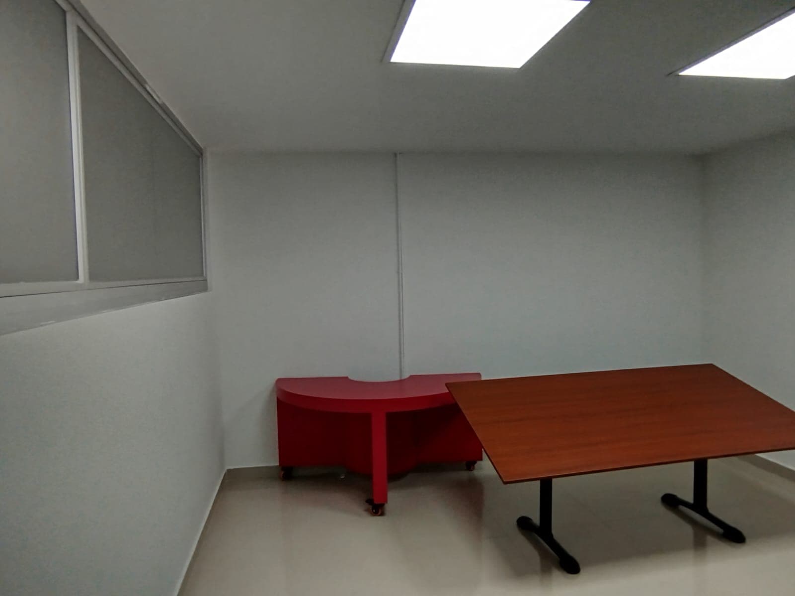 Oficina en arriendo en Estadio, Laureles, Medellín — foto 5 de 13