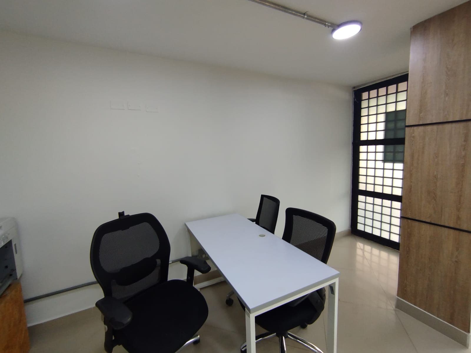Oficina en arriendo en Estadio, Laureles, Medellín — foto 4 de 13