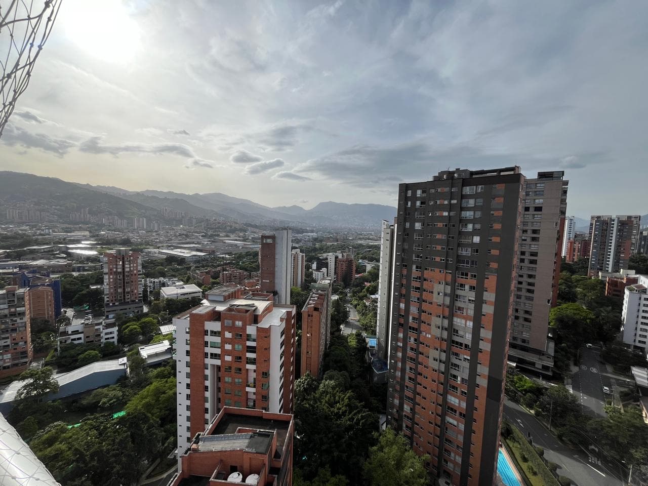 Apartamento en arriendo en Santa María De Los Ángeles, Poblado, Medellín — foto 1 de 20
