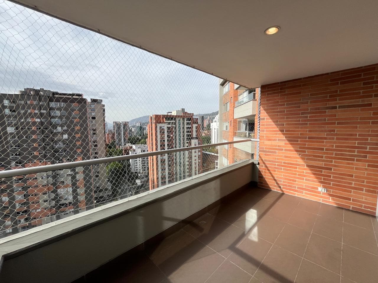 Apartamento en arriendo en Santa María De Los Ángeles, Poblado, Medellín — foto 2 de 20