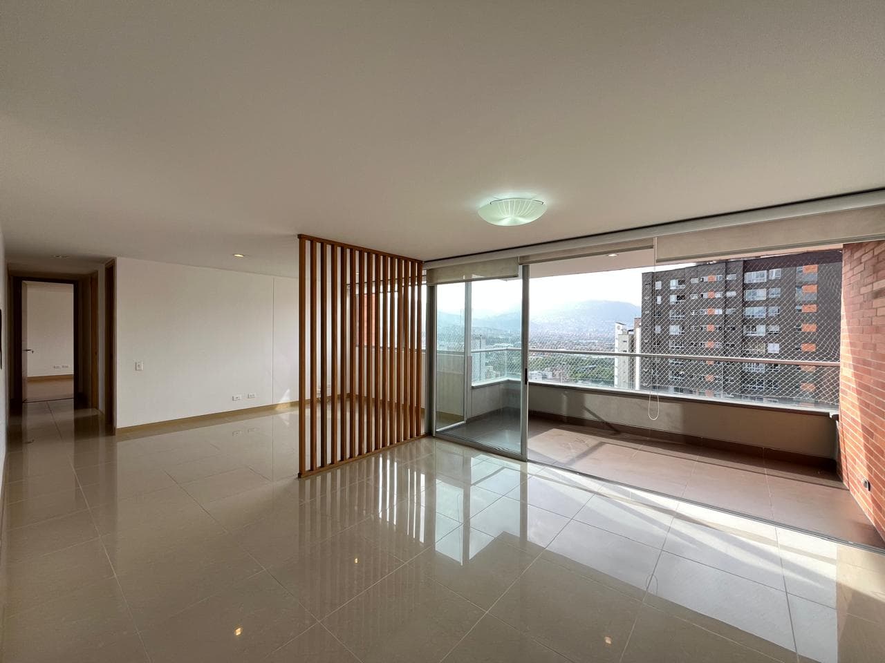 Apartamento en arriendo en Santa María De Los Ángeles, Poblado, Medellín — foto 3 de 20