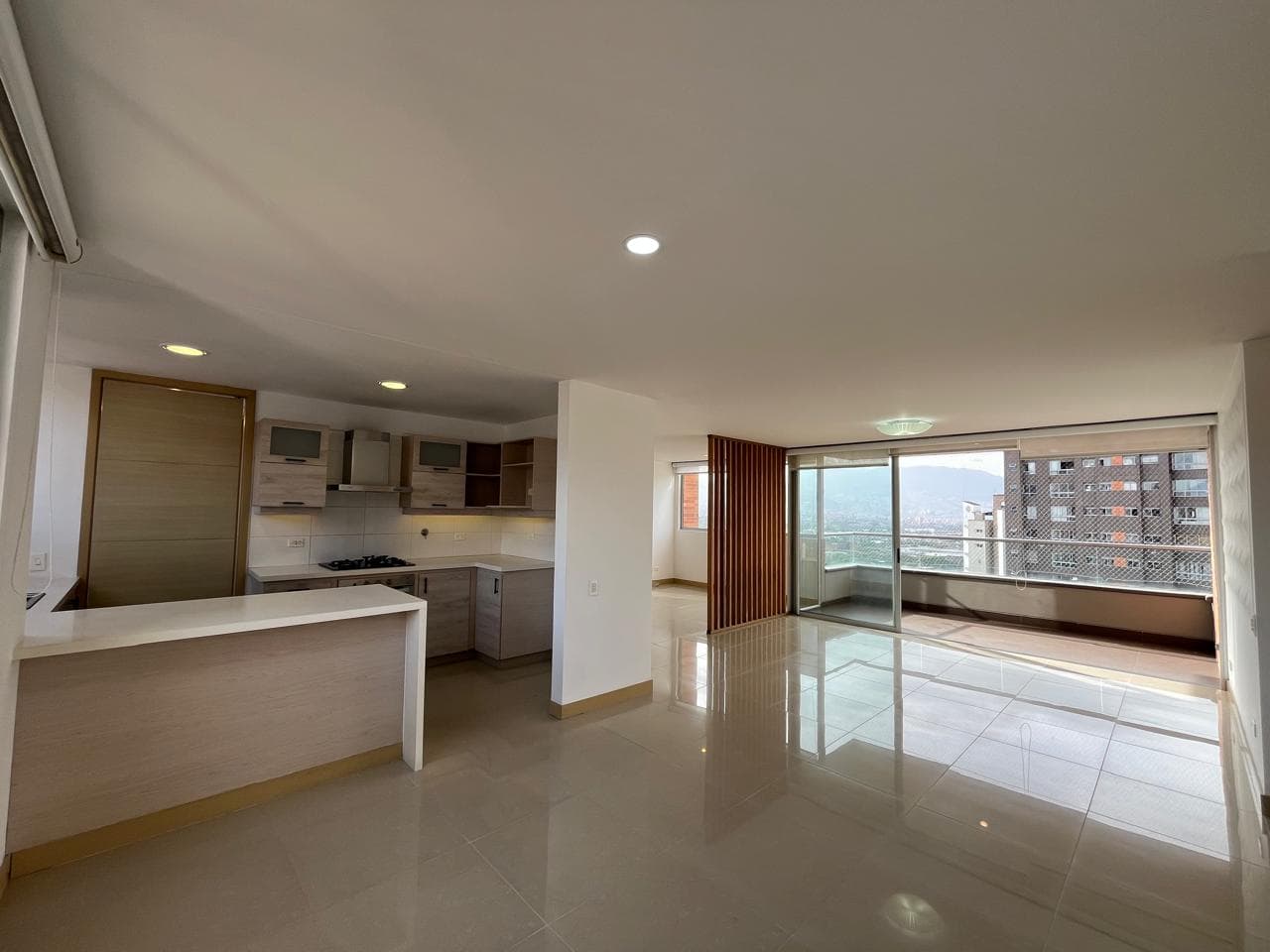 Apartamento en arriendo en Santa María De Los Ángeles, Poblado, Medellín — foto 5 de 20
