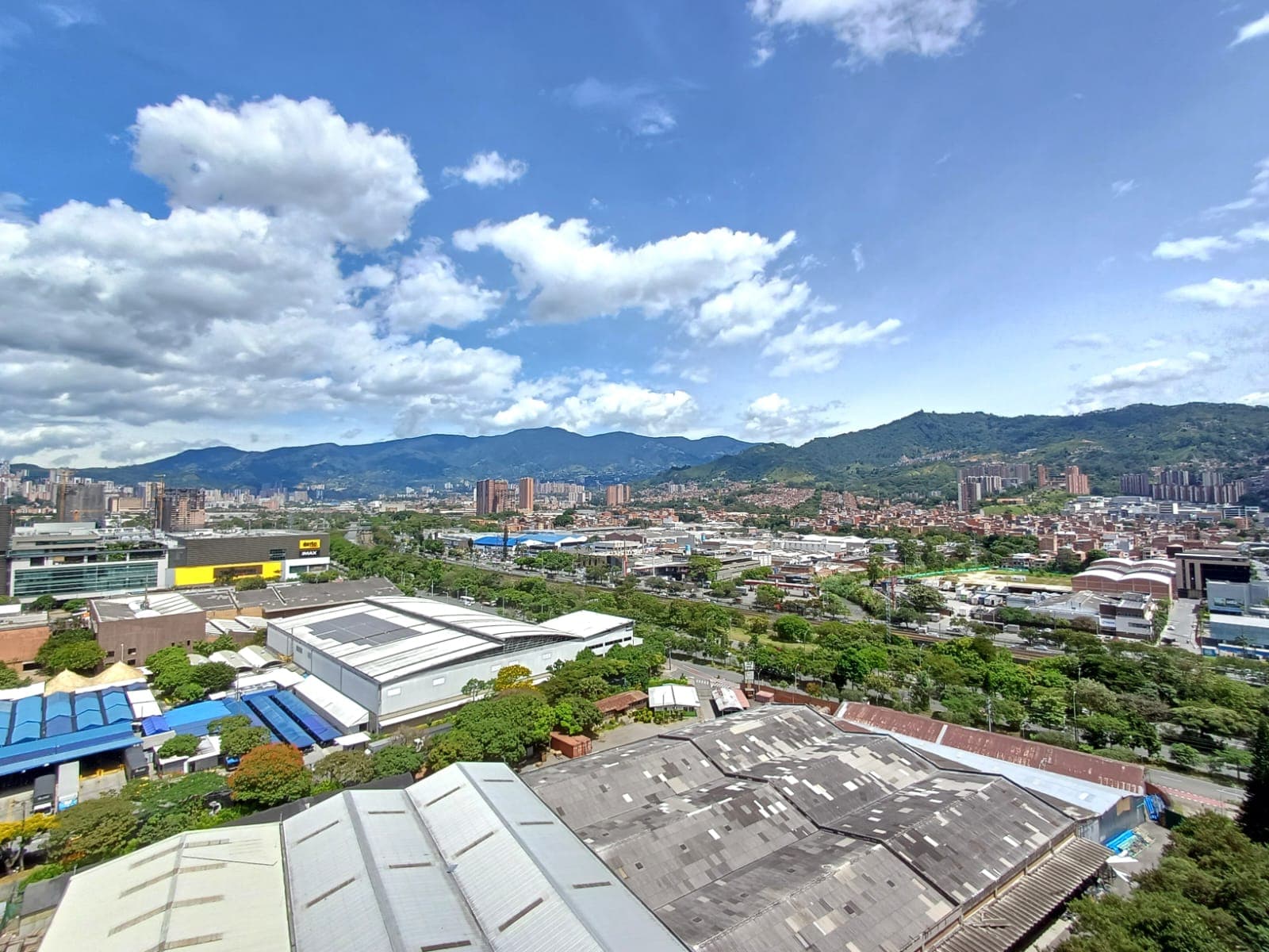 Apartamento en arriendo en Las Vegas, Envigado — foto 1 de 20