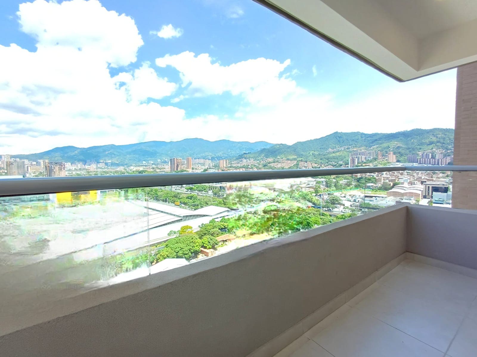 Apartamento en arriendo en Las Vegas, Envigado — foto 2 de 20