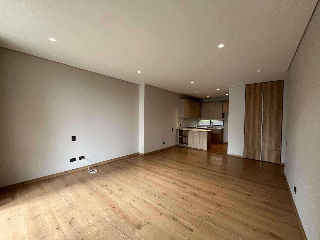 Apartamento en arriendo en Castropol, Poblado, Medellín — foto 4 de 19