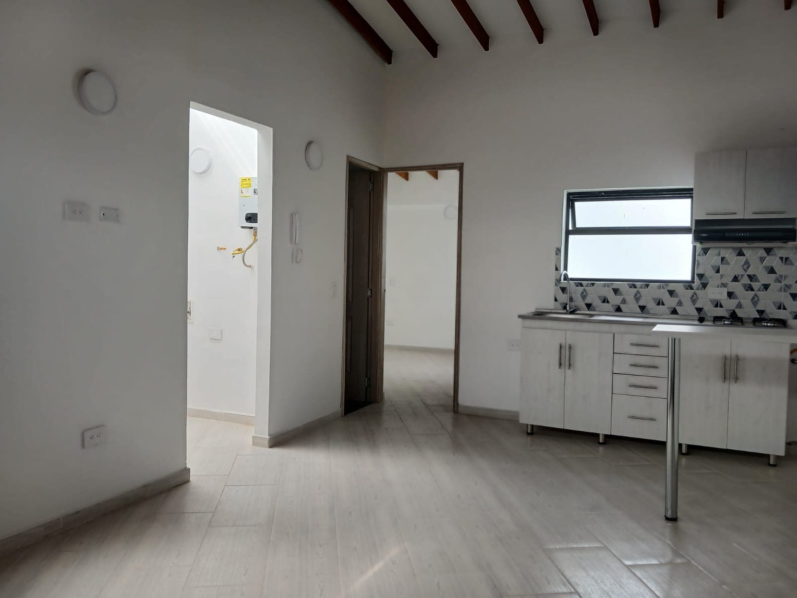 Apartaestudio en arriendo en La Nubia, Belen, Medellín — foto 3 de 12