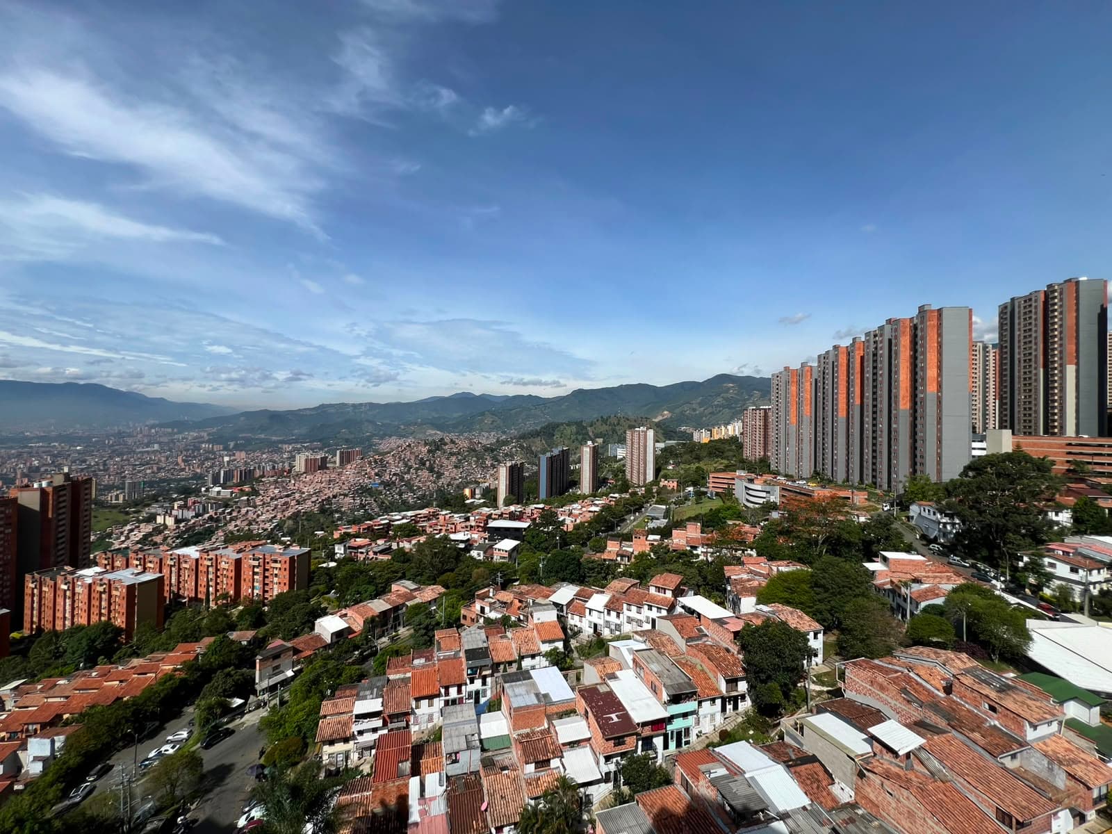 Apartamento en arriendo en Robledo, Medellín — foto 1 de 15