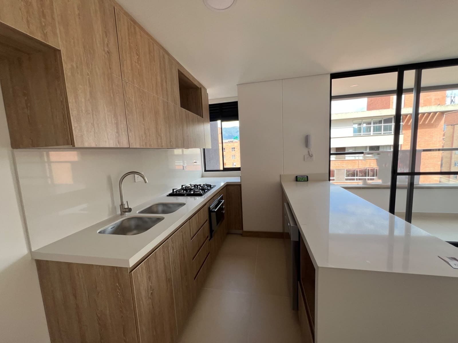 Apartamento en arriendo en Laureles, Medellín — foto 4 de 18