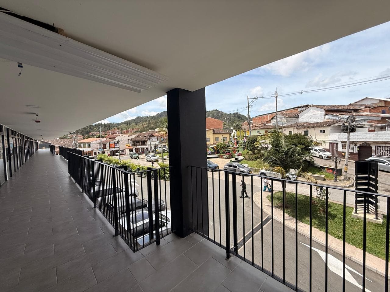 Local en arriendo en Retiro — foto 1 de 14