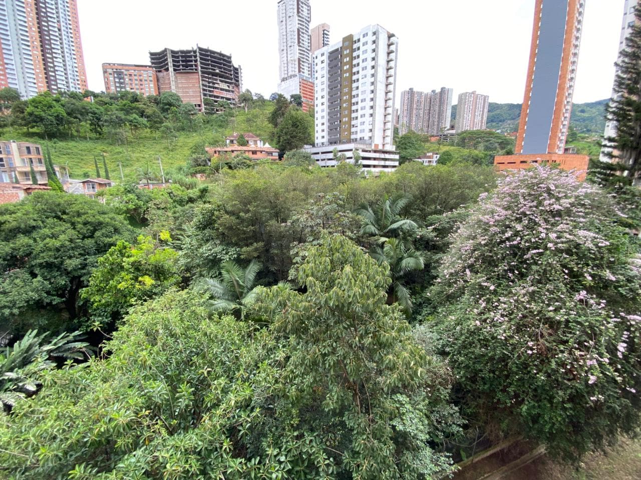 Apartamento en arriendo en La Doctora, Sabaneta — foto 1 de 20
