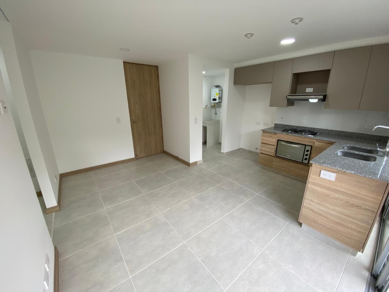 Apartamento en arriendo en La Doctora, Sabaneta — foto 3 de 20