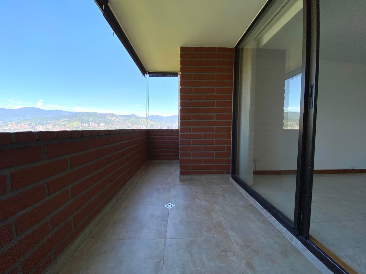 Apartamento en arriendo en Lalinde, Poblado, Medellín — foto 2 de 20