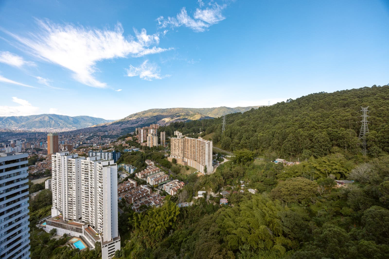 Apartamento en arriendo en Las Palmas M, Poblado, Medellín — foto 1 de 20