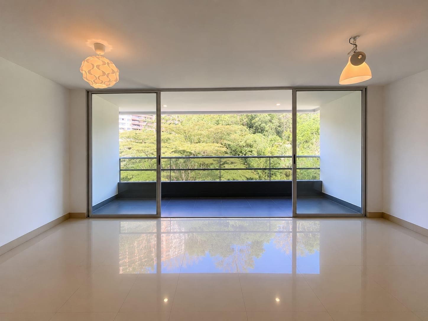 Apartamento en arriendo en La Calera, Poblado, Medellín — foto 1 de 20