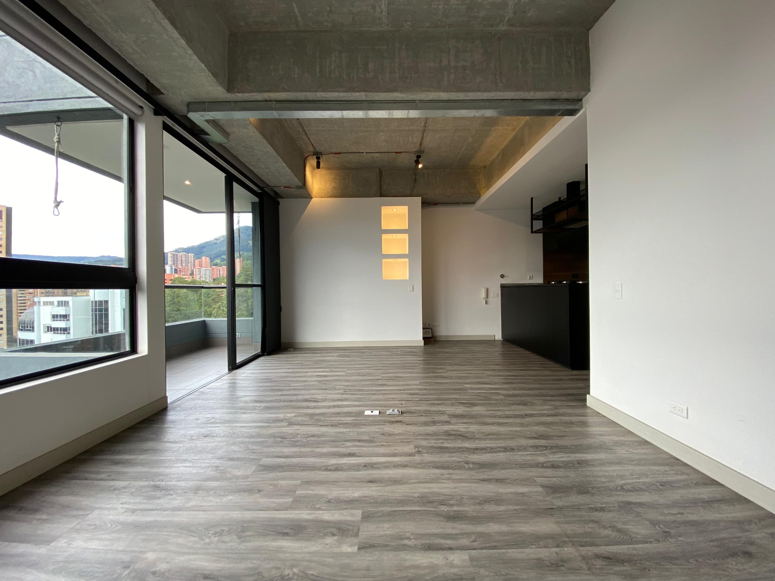 Apartamento en arriendo en Los Balsos, Poblado, Medellín — foto 5 de 20