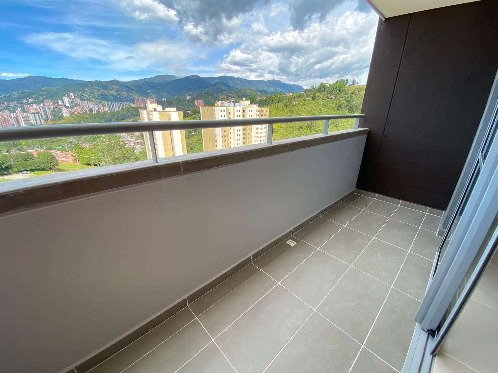 Apartamento en arriendo en La Estrella — foto 2 de 18