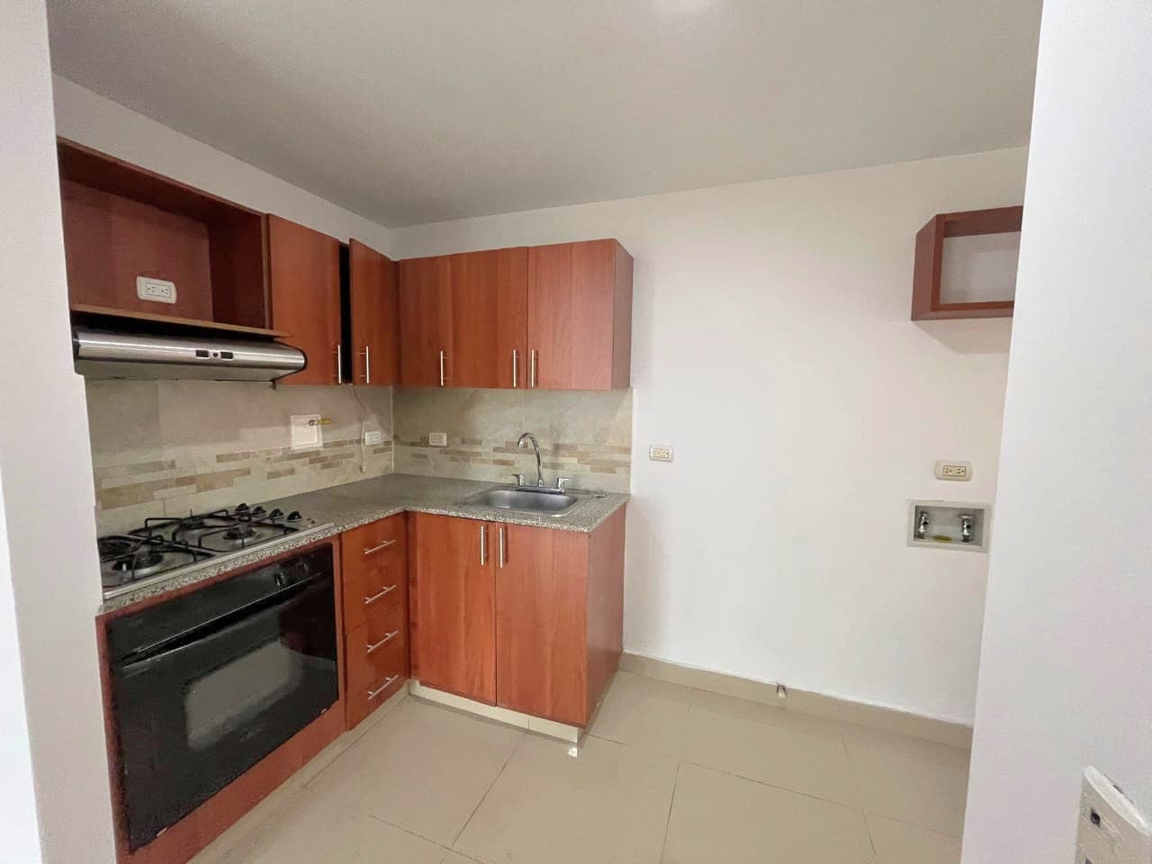 Apartamento en arriendo en Camino Verde, Envigado — foto 1 de 13