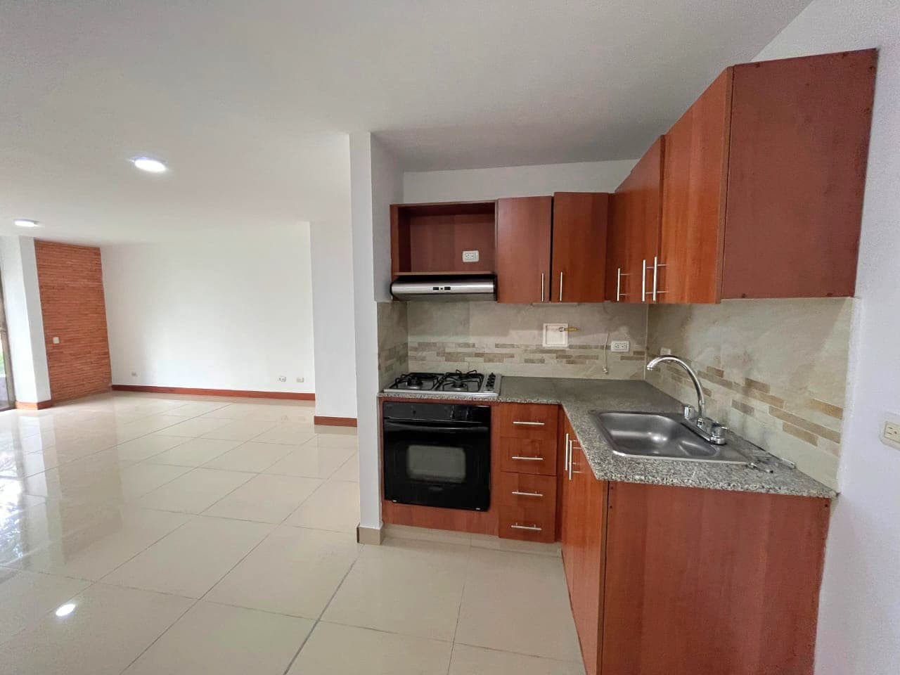 Apartamento en arriendo en Camino Verde, Envigado — foto 2 de 13