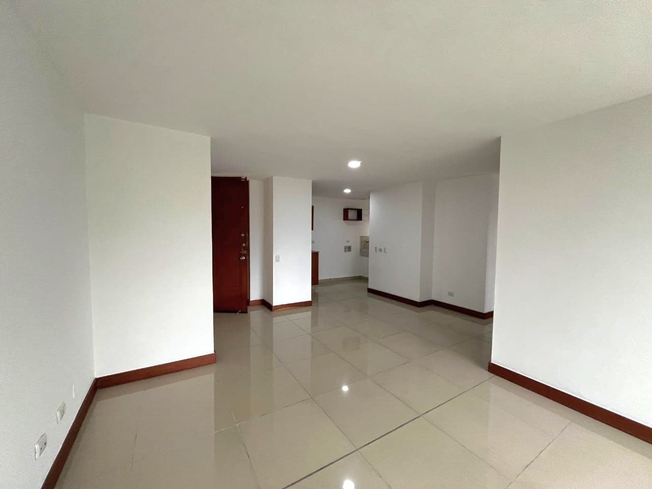 Apartamento en arriendo en Camino Verde, Envigado — foto 4 de 13