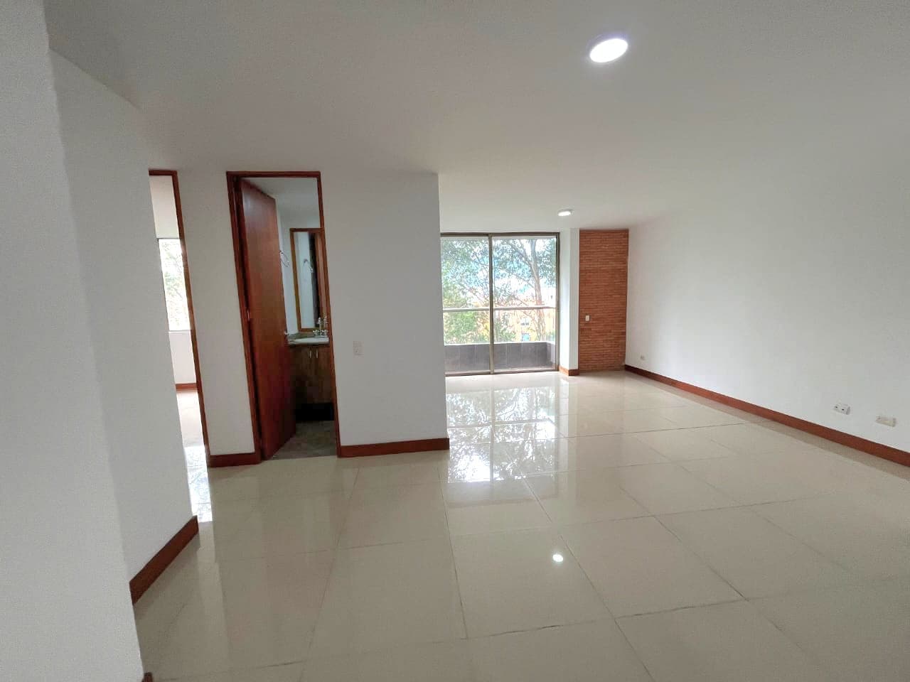 Apartamento en arriendo en Camino Verde, Envigado — foto 5 de 13