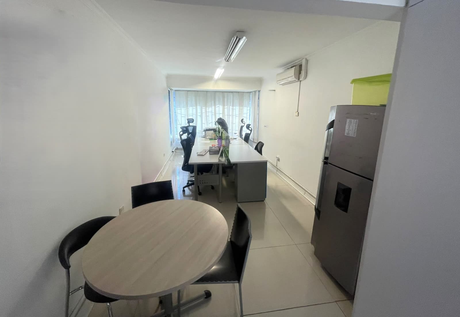 Oficina en arriendo en San Bernardo, Belen, Medellín — foto 1 de 12