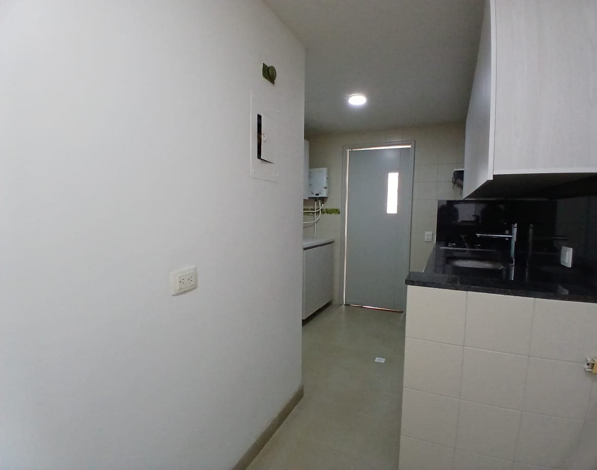 Apartamento en arriendo en Laureles, Medellín — foto 2 de 18