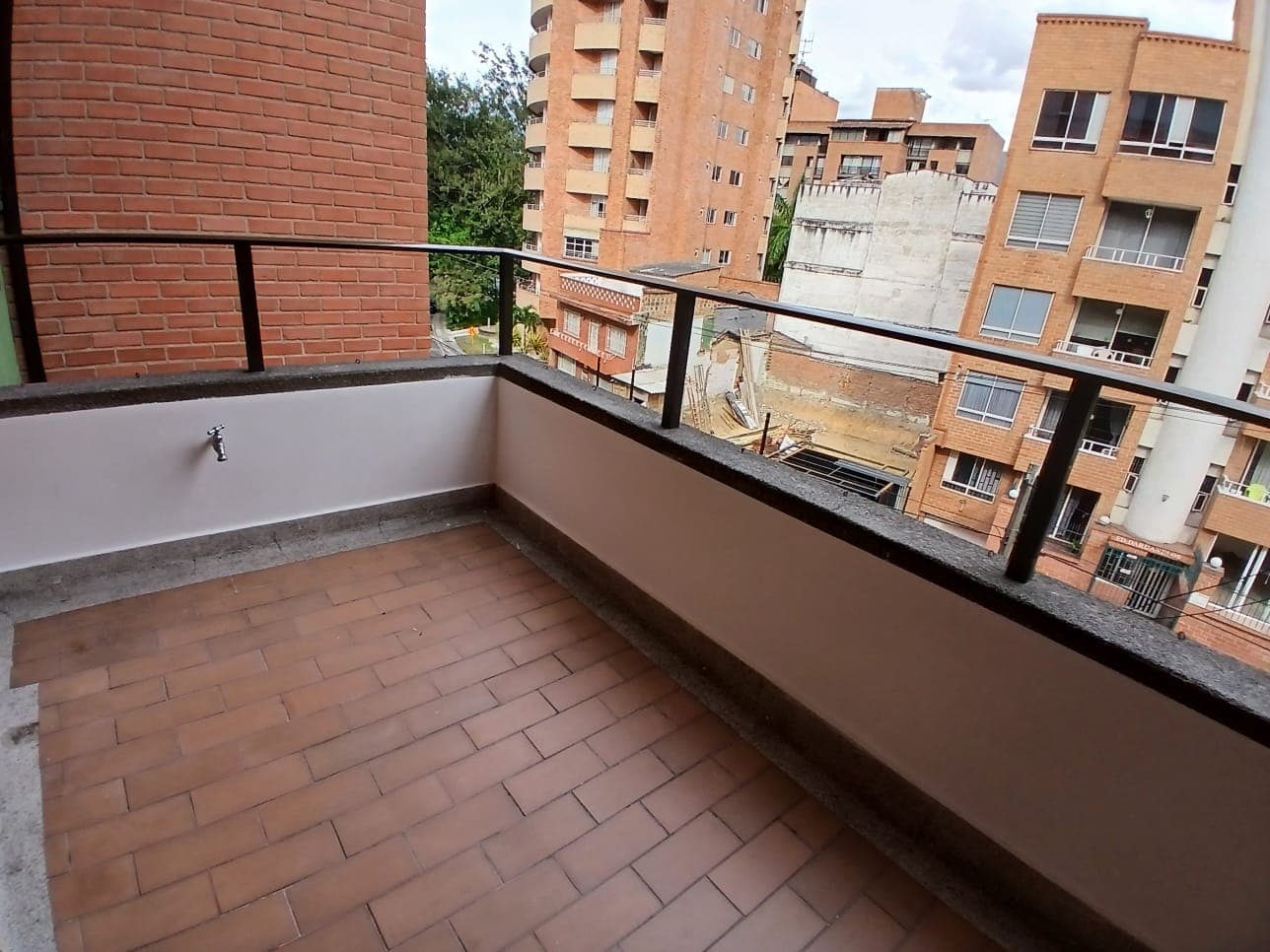 Apartamento en arriendo en Laureles, Medellín — foto 3 de 18